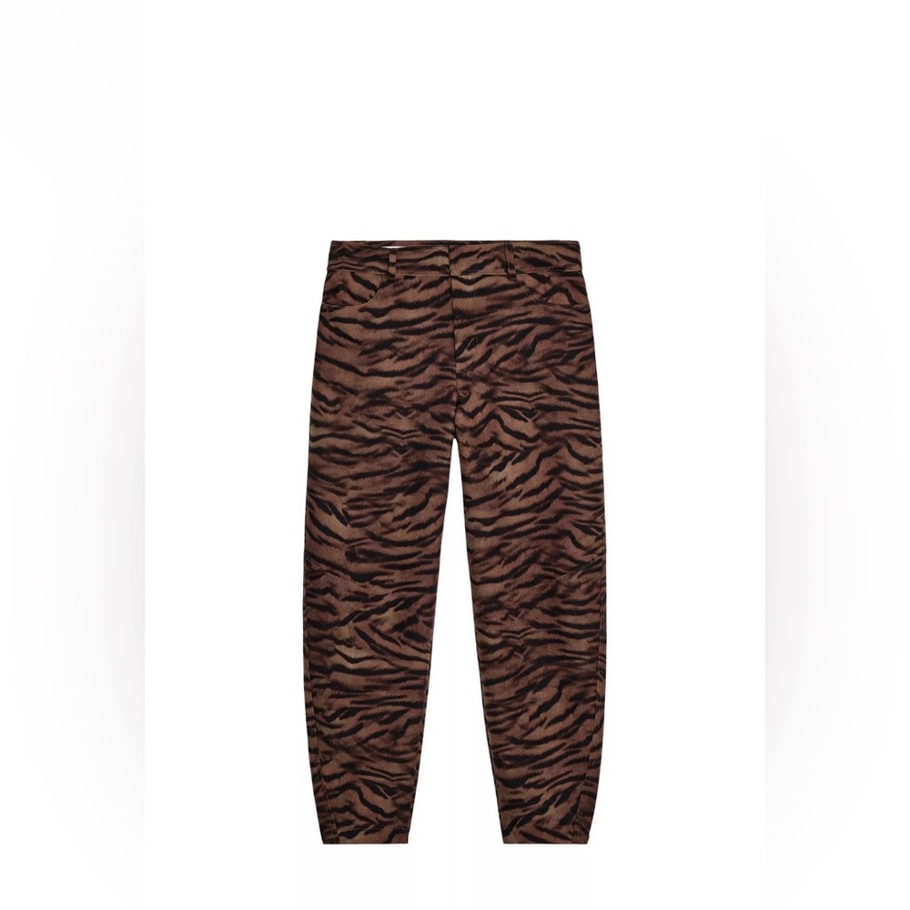 Zara Brand New Pants Size L
Animal Print
